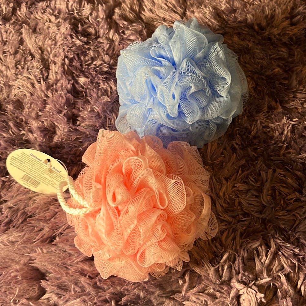 2 loofah’s